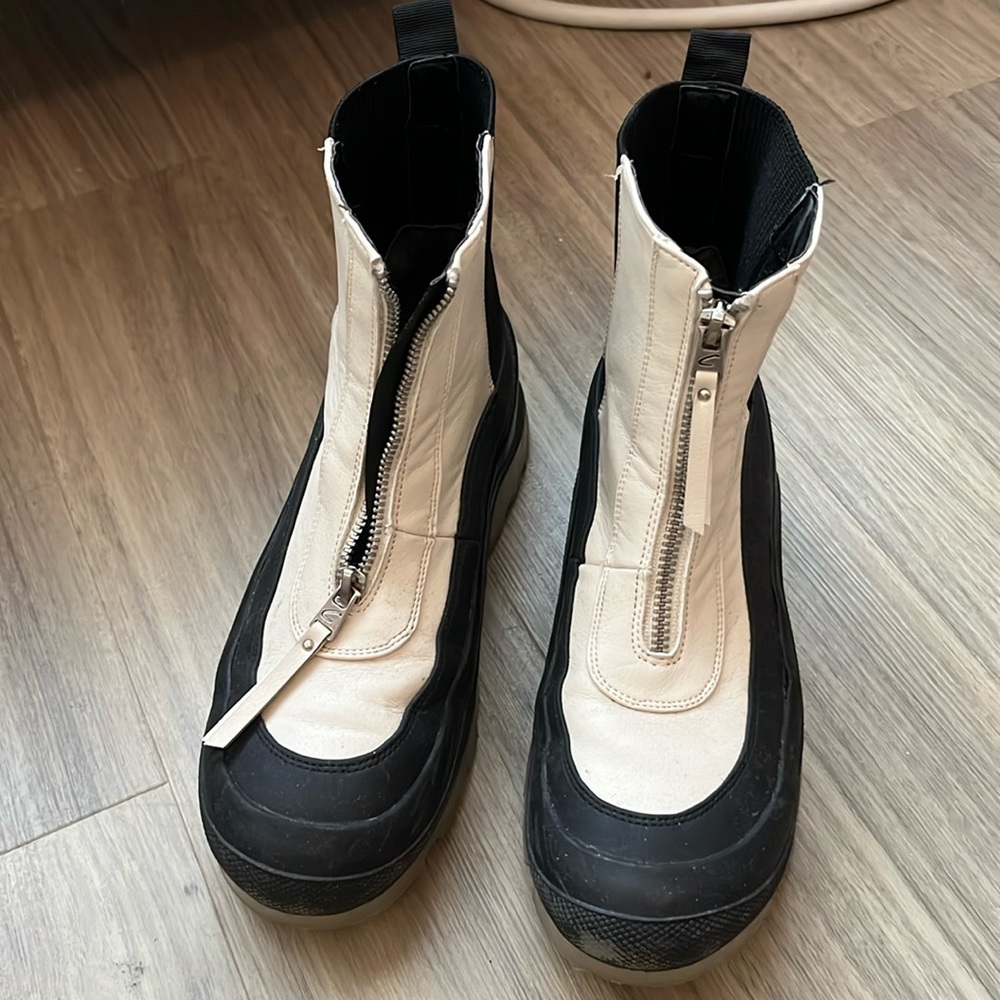 Circus by Sam Edelman booties